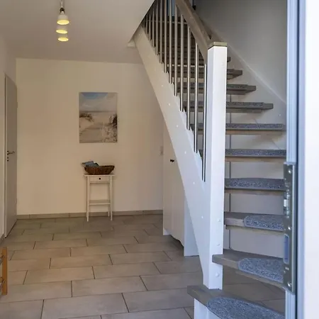 Holoiday House Starboard *