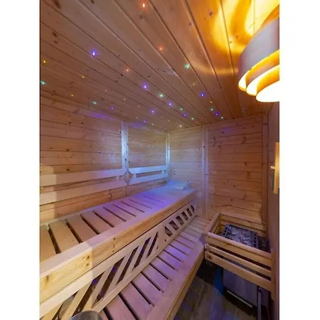 Holoiday House Starboard Kakohl